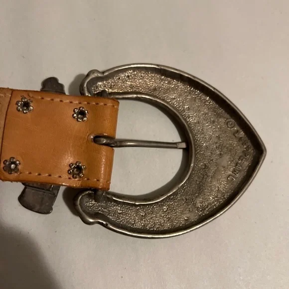 Vintage ACCESSORIES By PEARL Tan Leather Belt Metal Southwest Buckle Medium USA - Picture 7 of 8